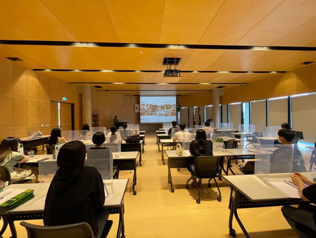 KakaoTalk 20241119 134852763 02 자소서첨삭 자소서예시 자기소개서문항 자소서첨삭대필 컨설팅 서비스 소개